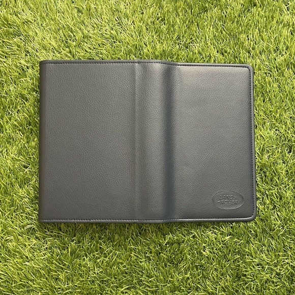 2019 Land Rover DISCOVERY SPORT Owners Manual - Picture 11 of 12